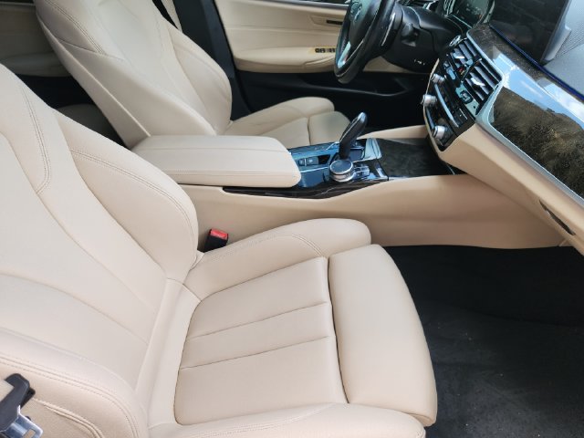 Used 2019 BMW 530e RWD image 13