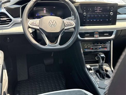New 2025 Volkswagen Taos SE image 8