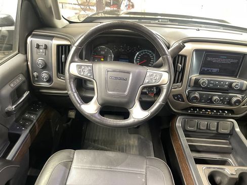 Used 2018 GMC Sierra 3500 Denali w/ Duramax Plus Package AWD/4WD image 17