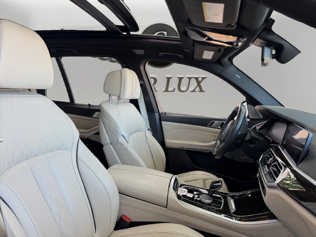 Used 2020 BMW X5 M50i w/ Executive Package AWD/4WD image 15