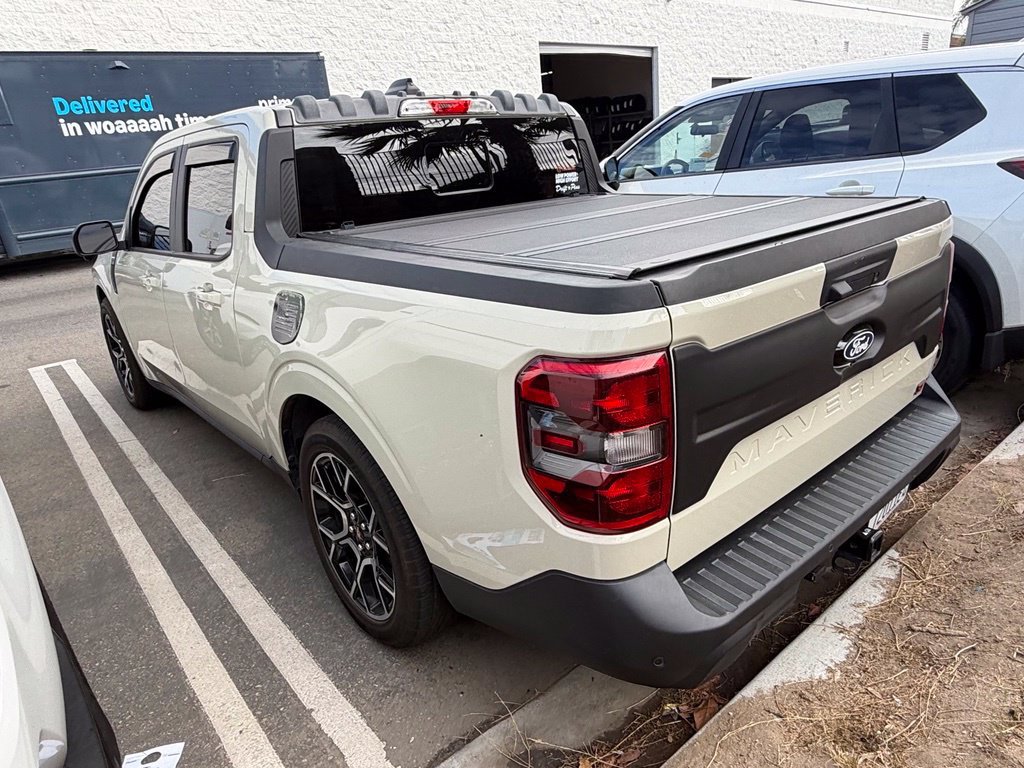 Used 2025 Ford Maverick Lariat AWD/4WD image 4
