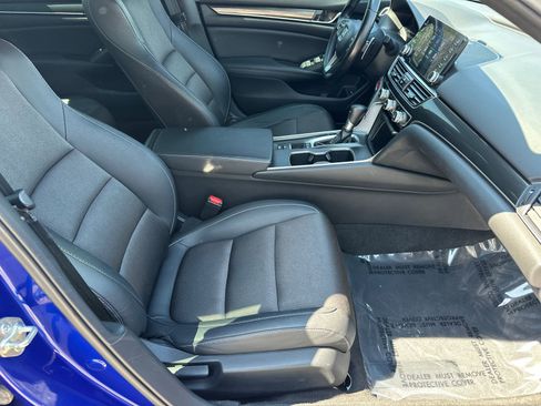 Used 2020 Honda Accord Sport image 11