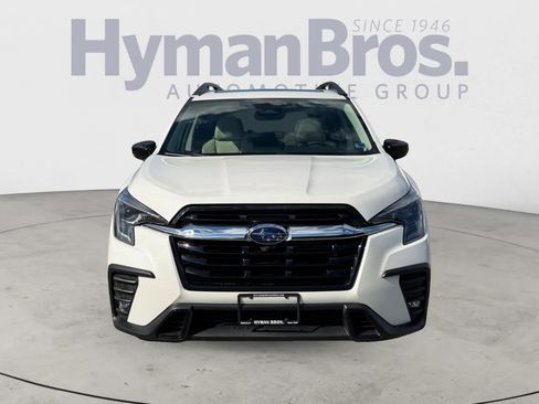 Used 2025 Subaru Ascent Limited AWD/4WD image 9