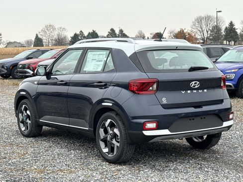 New 2026 Hyundai Venue SEL image 14