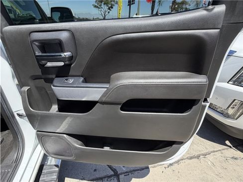 Used 2017 Chevrolet Silverado 1500 LT w/ All Star Edition AWD/4WD image 24