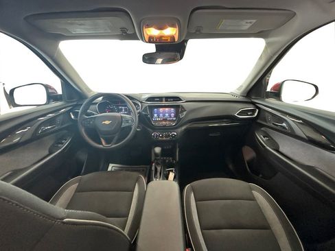 Used 2023 Chevrolet TrailBlazer LT w/ Convenience Package AWD/4WD image 17