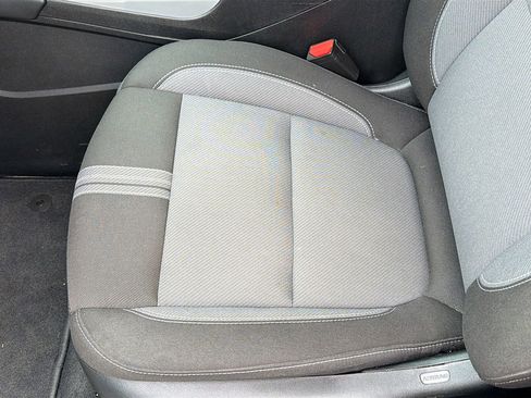 Used 2023 Chevrolet Blazer LT FWD image 20