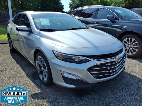 Used 2020 Chevrolet Malibu LT w/ Leather Package FWD image 1