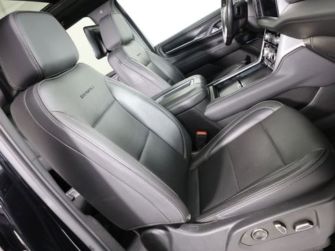 Used 2021 GMC Yukon Denali image 42