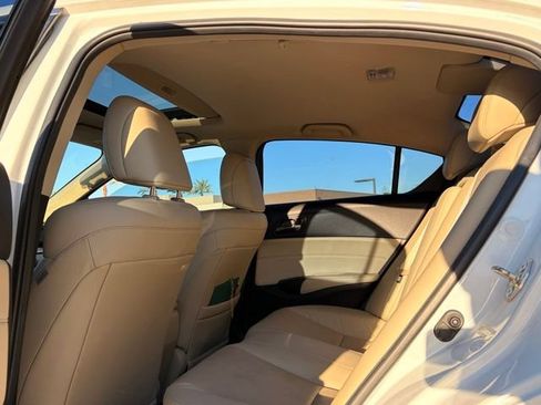 Used 2016 Acura ILX FWD image 10