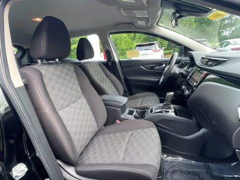 Used 2019 Nissan Rogue Sport SV AWD/4WD image 18