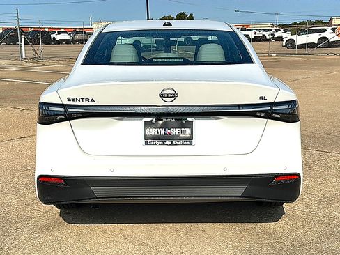 New 2026 Nissan Sentra SL w/ Floor Mat Package FWD image 5