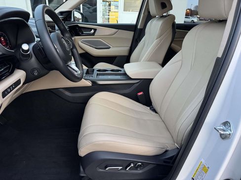 Certified 2025 Acura MDX w/ Technology Package image 15