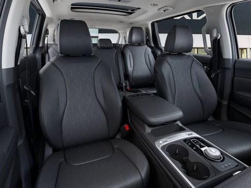 New 2026 Kia Carnival SX image 15