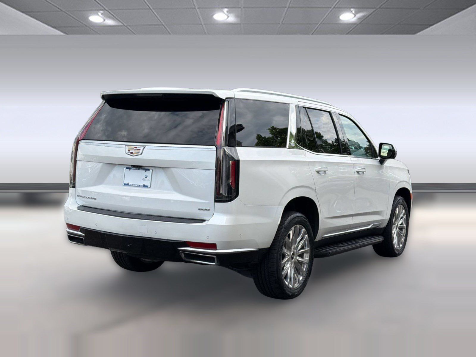 Used 2024 Cadillac Escalade Premium Luxury w/ Performance Package AWD/4WD image 9