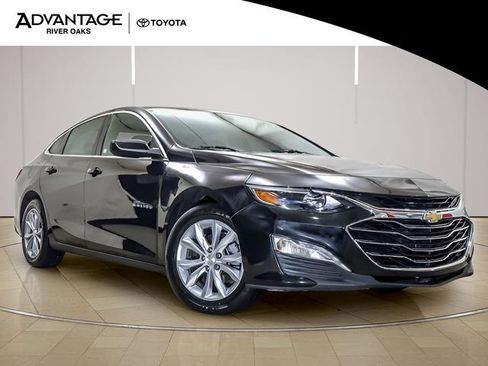 Used 2024 Chevrolet Malibu LT FWD image 2