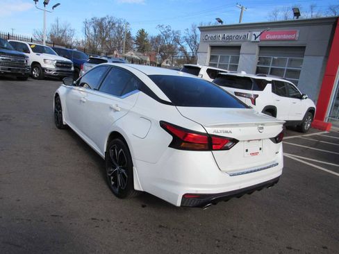 Used 2023 Nissan Altima 2.5 SR image 7
