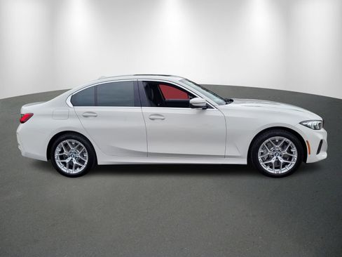 New 2025 BMW 330i xDrive Sedan w/ Convenience Package image 8