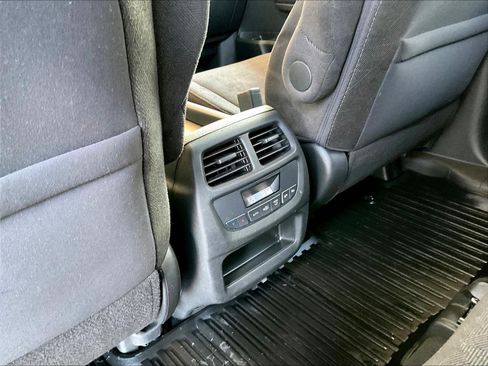 Used 2021 Honda Pilot EX image 10