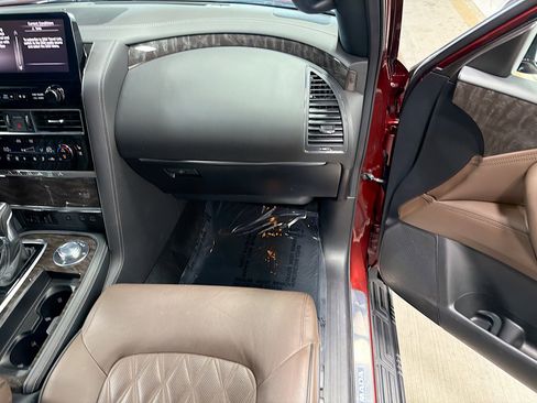 Used 2024 Nissan Armada Platinum w/ Captain's Chairs Package AWD/4WD image 18