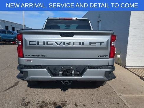 Used 2023 Chevrolet Silverado 1500 RST w/ LPO, Dark Essentials Package AWD/4WD image 5