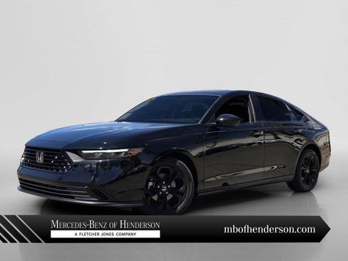 Used 2025 Honda Accord SE image 1