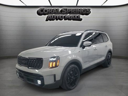 Certified 2024 Kia Telluride SX X-Line image 3