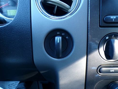 Used 2004 Ford F150 FX4 image 23