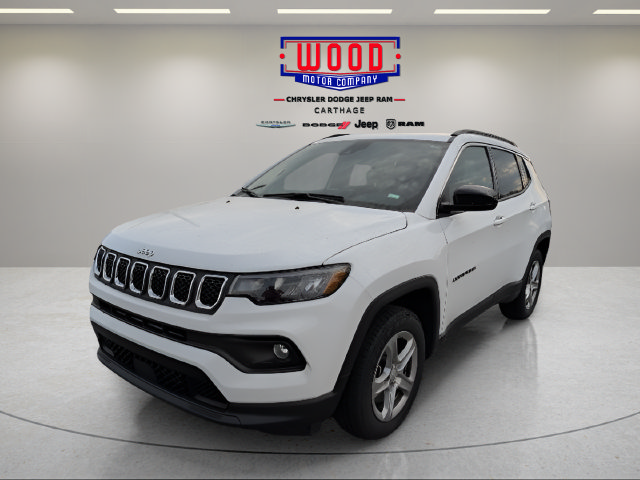 Used 2024 Jeep Compass Latitude AWD/4WD image 7
