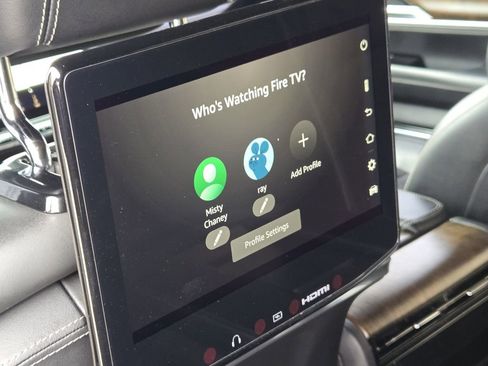 Used 2022 Jeep Grand Wagoneer Series II w/ Premium Group II image 33