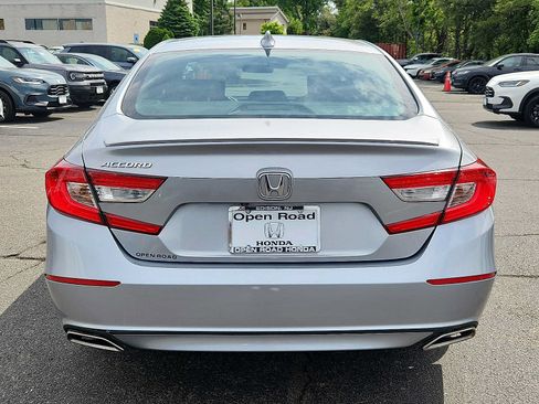 Used 2019 Honda Accord Sport image 5