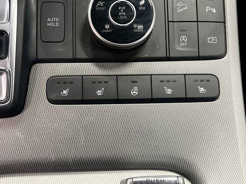 Used 2023 Hyundai Palisade Limited AWD/4WD image 23