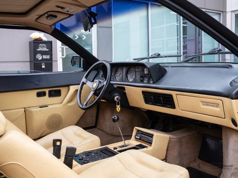 Used 1988 Ferrari Mondial Coupe image 22