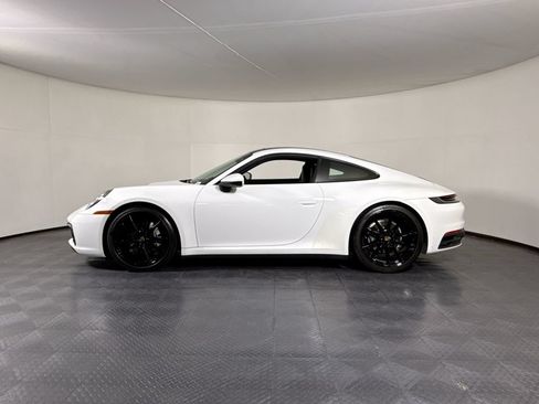 Certified 2022 Porsche 911 Carrera RWD image 4