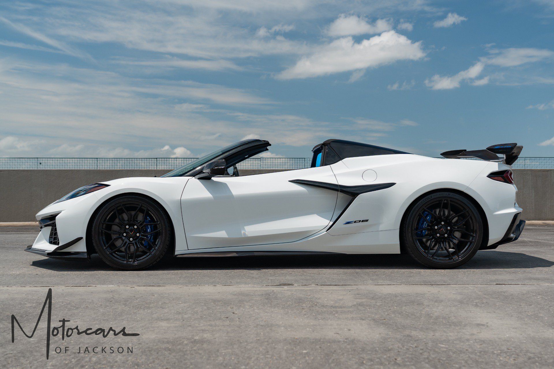 Used 2024 Chevrolet Corvette Z06 RWD image 6