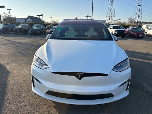 Used 2022 Tesla Model X image 2