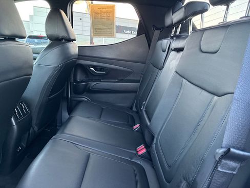 Used 2025 Hyundai Santa Cruz SEL AWD/4WD image 15