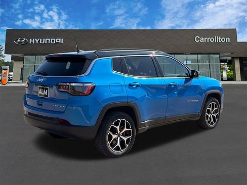 Used 2025 Jeep Compass Limited AWD/4WD image 5