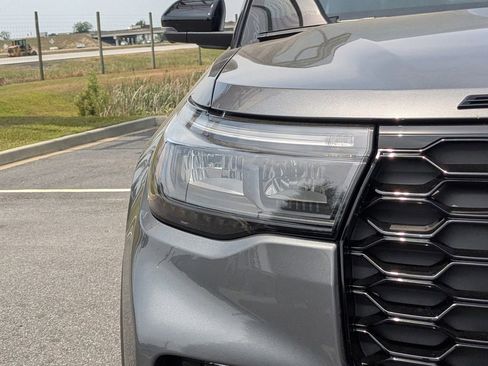 New 2026 Ford Explorer ST-Line AWD/4WD image 10