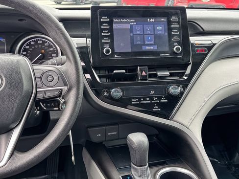Used 2024 Toyota Camry LE image 19