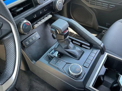 Used 2024 Toyota Tacoma TRD Sport image 32