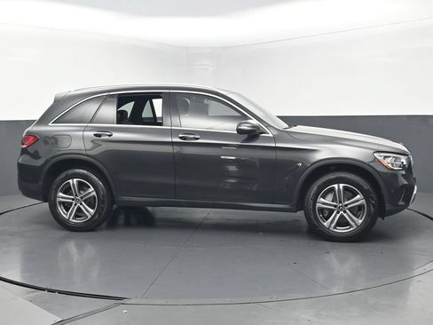 Used 2022 Mercedes-Benz GLC 300 w/ Premium Package Lite image 47