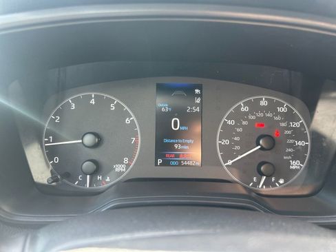 Used 2023 Toyota Corolla Cross LE AWD/4WD image 14
