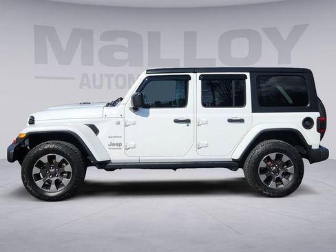 Used 2018 Jeep Wrangler Unlimited Sahara image 2