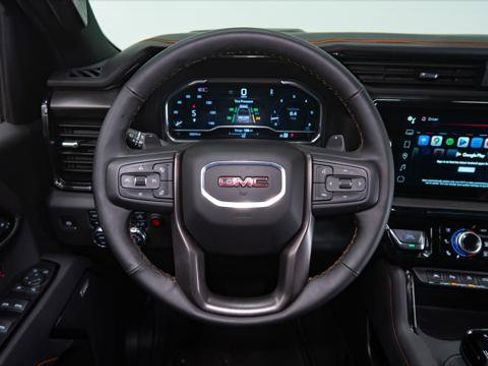 Used 2025 GMC Sierra 1500 AT4 image 29