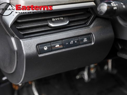 Used 2024 Nissan Altima 2.5 SV w/ SV Premium Package image 20