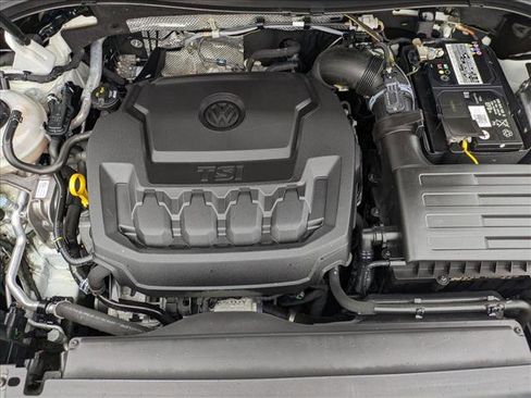 Used 2020 Volkswagen Tiguan S image 24