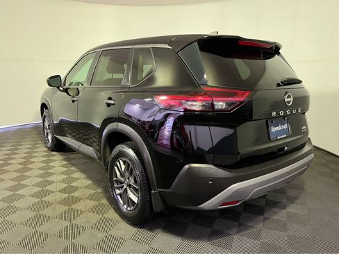Used 2023 Nissan Rogue S AWD/4WD image 5
