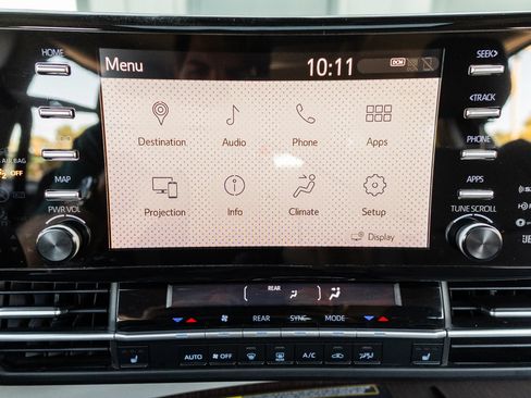 Used 2021 Toyota Sienna XLE w/ XLE Plus Package AWD/4WD image 20