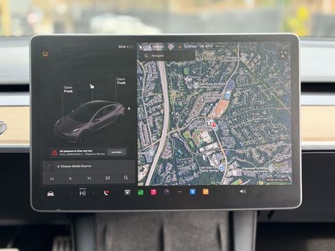 Used 2021 Tesla Model 3 Performance image 46